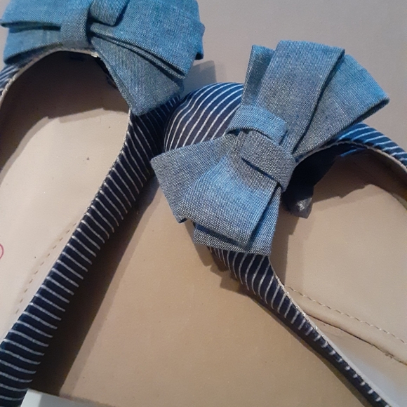 Brunella Striped Ballet Shoes - Picture 2 of 8